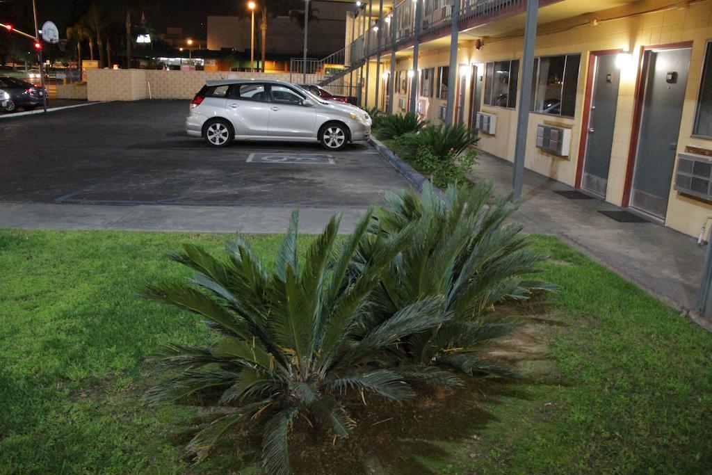 Astro Motel San Bernardino Exterior photo