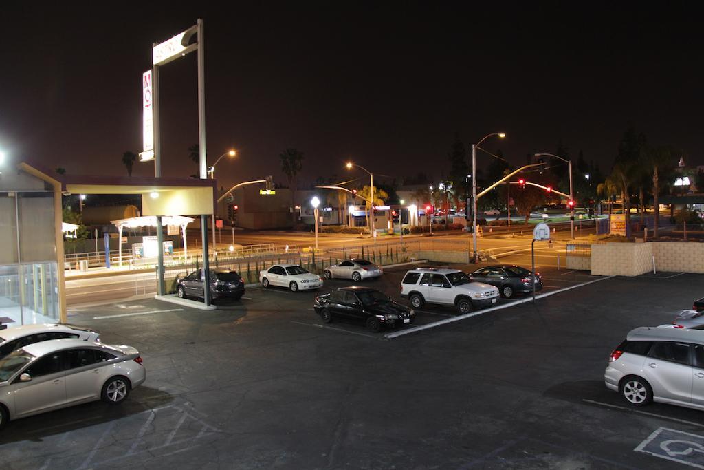 Astro Motel San Bernardino Exterior photo