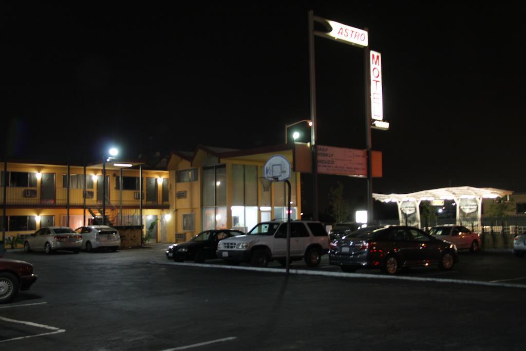 Astro Motel San Bernardino Exterior photo